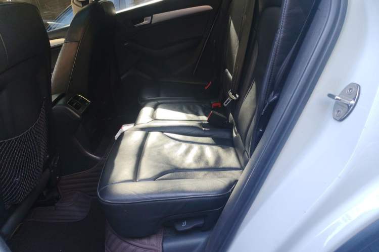 Used Audi Q5 2015 40 TFSI Technology Edition Left Rear Seat
