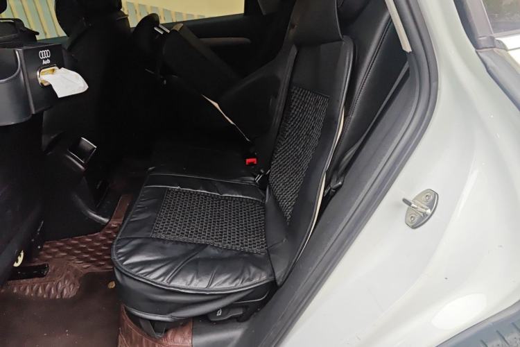 Used Audi Q5 2015 40 TFSI Trendy Edition Left Rear Seat