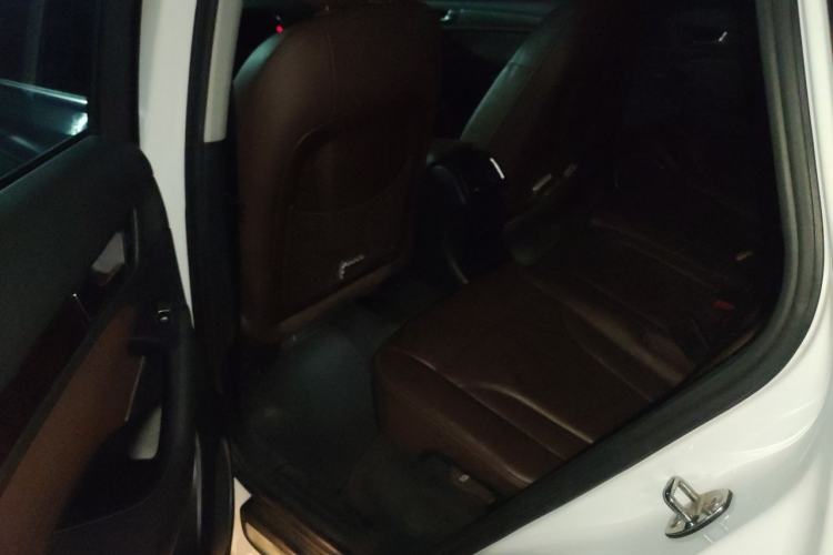 Used Audi Q5 2015 40 TFSI Comfort Model Left Rear Seat