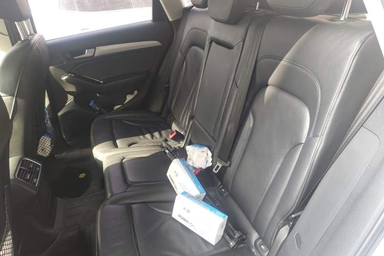 Used Audi Q5 2015 40 TFSI Technology Edition Left Rear Seat