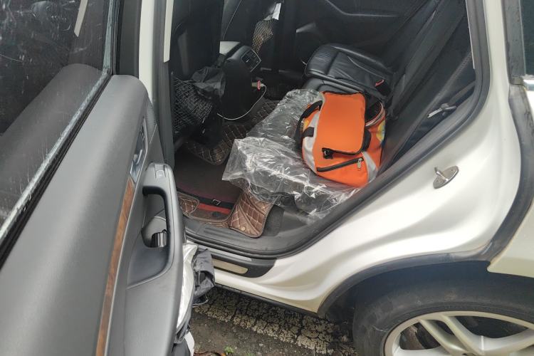 Used Audi Q5 2015 40 TFSI Comfort Model Left Rear Seat