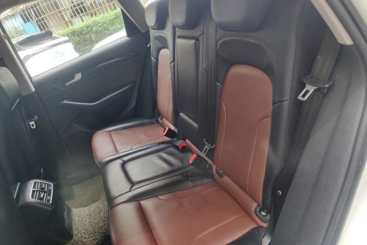 Used Audi Q5 2015 40 TFSI Trendy Edition Left Rear Seat