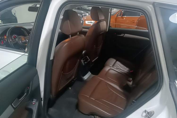 Used Audi Q5 2015 40 TFSI Technology Edition Left Rear Seat