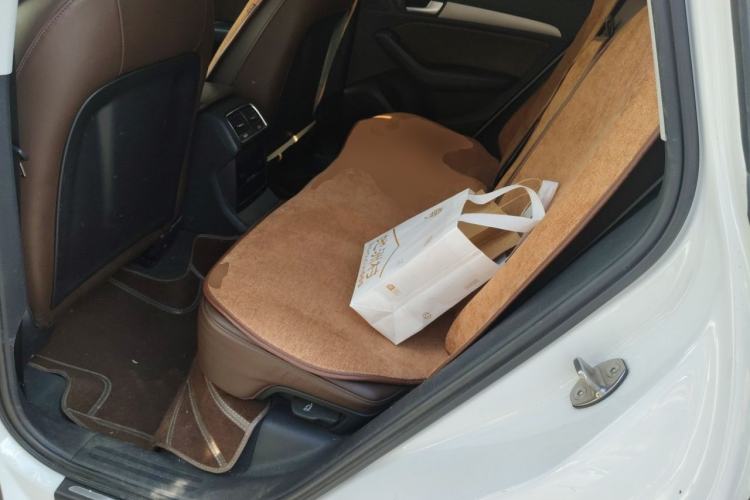 Used Audi Q5 2015 40 TFSI Trendy Edition Left Rear Seat