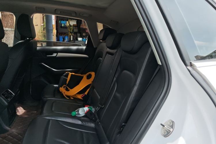 Used Audi Q5 2015 40 TFSI Technology Edition Left Rear Seat