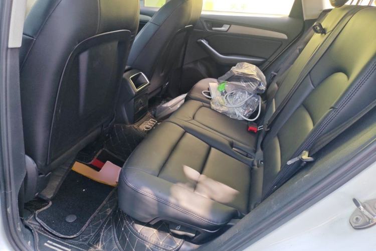 Used Audi Q5 2015 40 TFSI Technology Edition Left Rear Seat