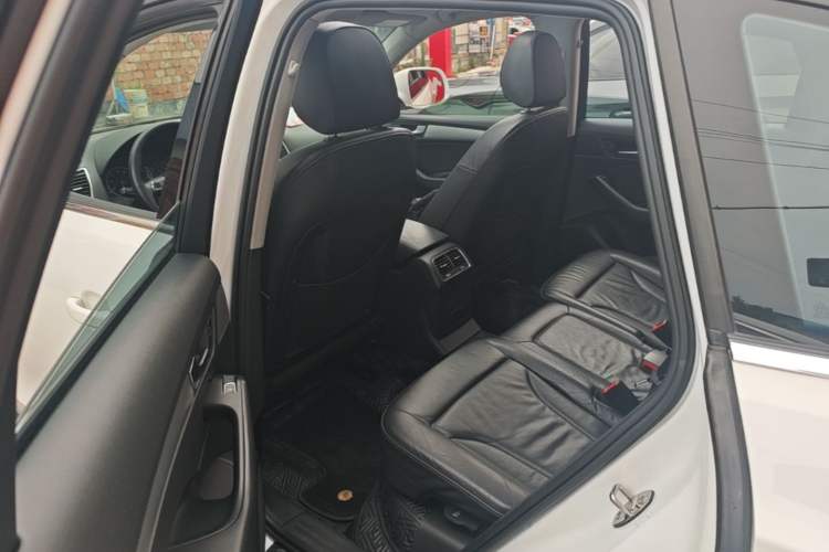Used Audi Q5 2015 40 TFSI Technology Edition Left Rear Seat