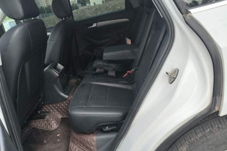 Used Audi Q5 2015 40 TFSI Trendy Edition Left Rear Seat