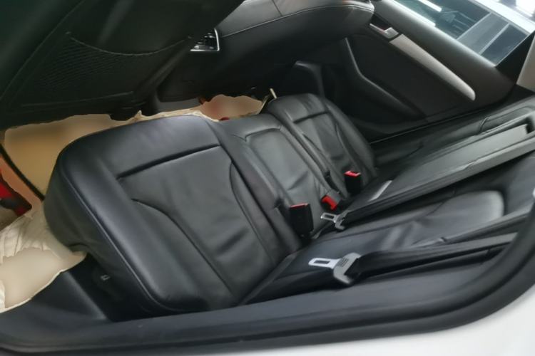Used Audi Q5 2015 40 TFSI Technology Edition Left Rear Seat