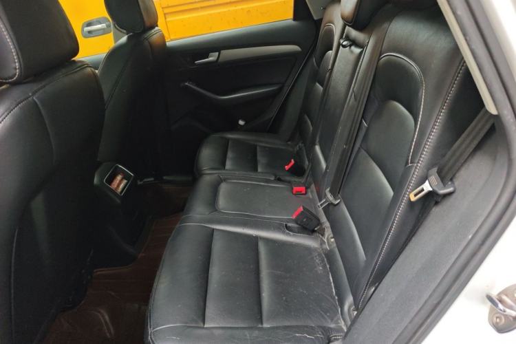 Used Audi Q5 2015 40 TFSI Trendy Edition Left Rear Seat