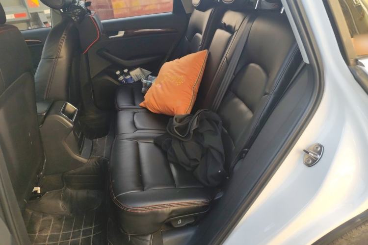 Used Audi Q5 2015 40 TFSI Trendy Edition Left Rear Seat
