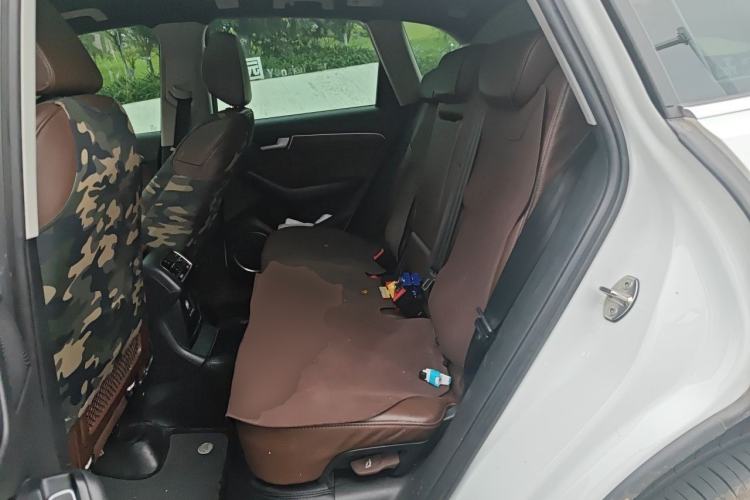 Used Audi Q5 2015 40 TFSI Comfort Model Left Rear Seat