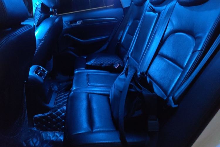 Used Audi Q5 2015 40 TFSI Trendy Edition Left Rear Seat