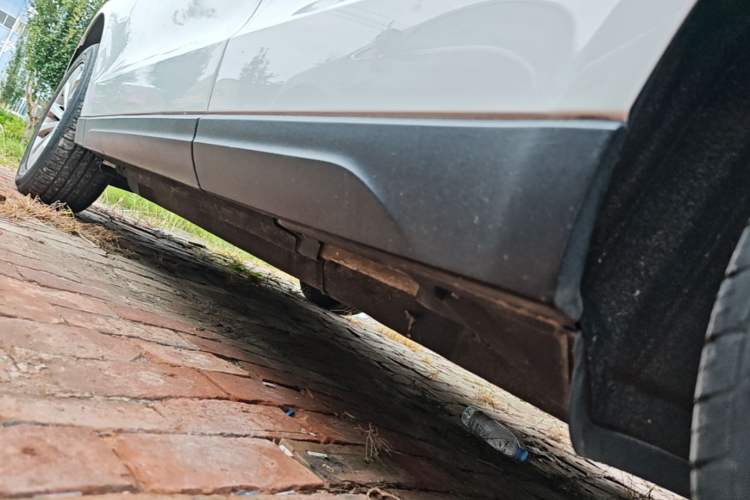 Used Audi Q5 2015 40 TFSI Technology Edition Left Side Sill