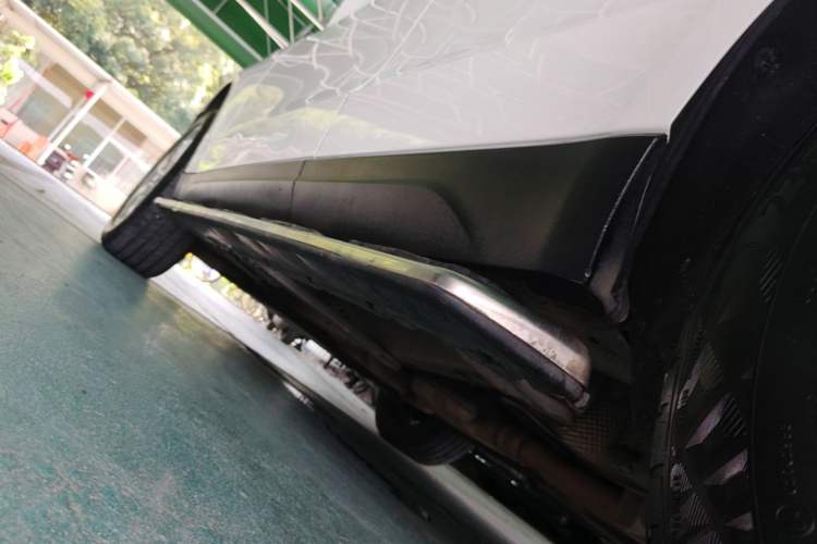 Used Audi Q5 2015 40 TFSI Comfort Model Left Side Sill