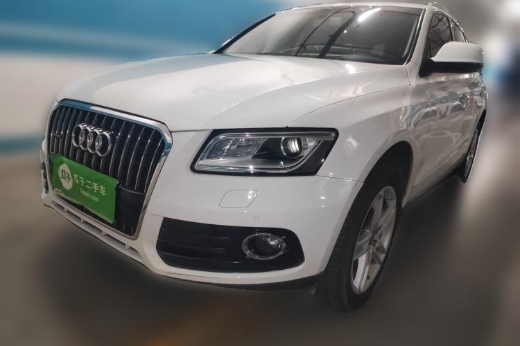 Used Audi Q5 2015 40 TFSI Comfort Model Guazi used car, China used car export, Used car for sale, Used cars, Cheapest cars for sale