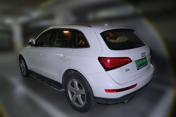 Used Audi Q5 2015 40 TFSI Comfort Model Rear Left 45 Deg