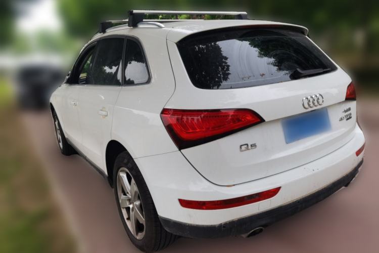 Used Audi Q5 2015 40 TFSI Technology Edition Rear Left 45 Deg