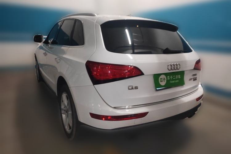 Used Audi Q5 2015 40 TFSI Comfort Model Rear Left 45 Deg