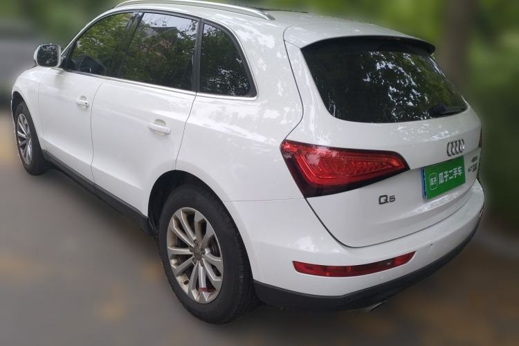 Used Audi Q5 2015 40 TFSI Technology Edition Rear Left 45 Deg