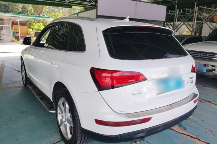 Used Audi Q5 2015 40 TFSI Comfort Model Rear Left 45 Deg