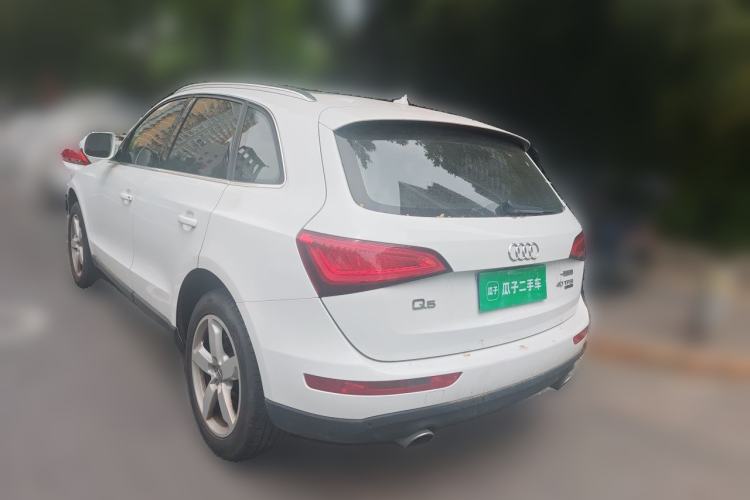 Used Audi Q5 2015 40 TFSI Comfort Model Rear Left 45 Deg