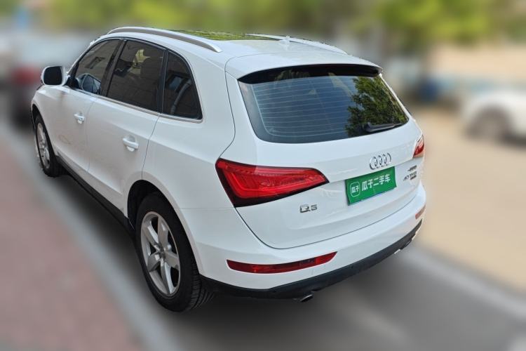 Used Audi Q5 2015 40 TFSI Comfort Model Rear Left 45 Deg