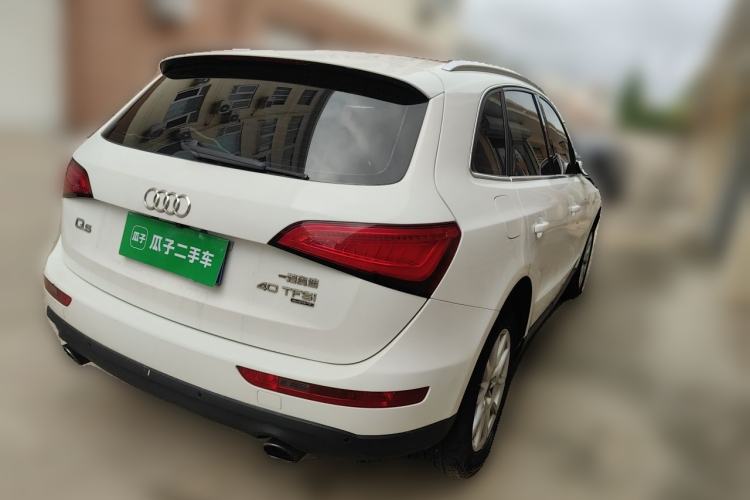 Used Audi Q5 2015 40 TFSI Trendy Edition Rear Right 45 Deg