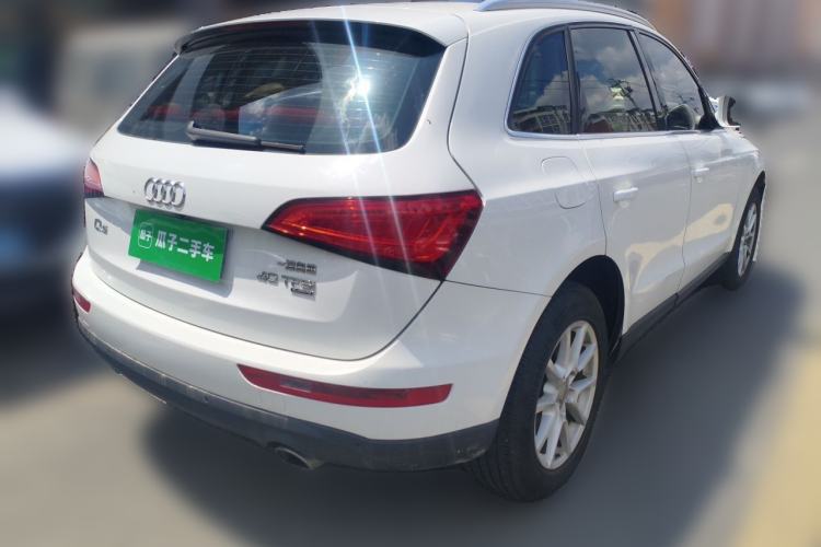 Used Audi Q5 2015 40 TFSI Trendy Edition Rear Right 45 Deg