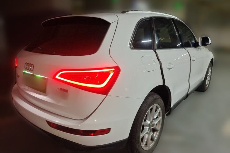Used Audi Q5 2015 40 TFSI Trendy Edition Rear Right 45 Deg