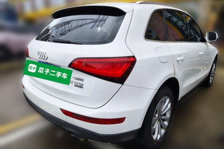 Used Audi Q5 2015 40 TFSI Technology Edition Rear Right 45 Deg