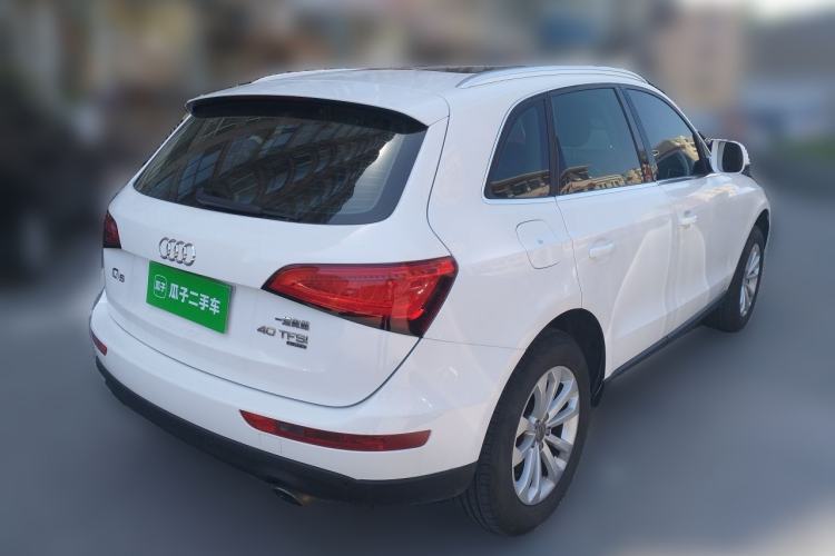 Used Audi Q5 2015 40 TFSI Technology Edition Rear Right 45 Deg