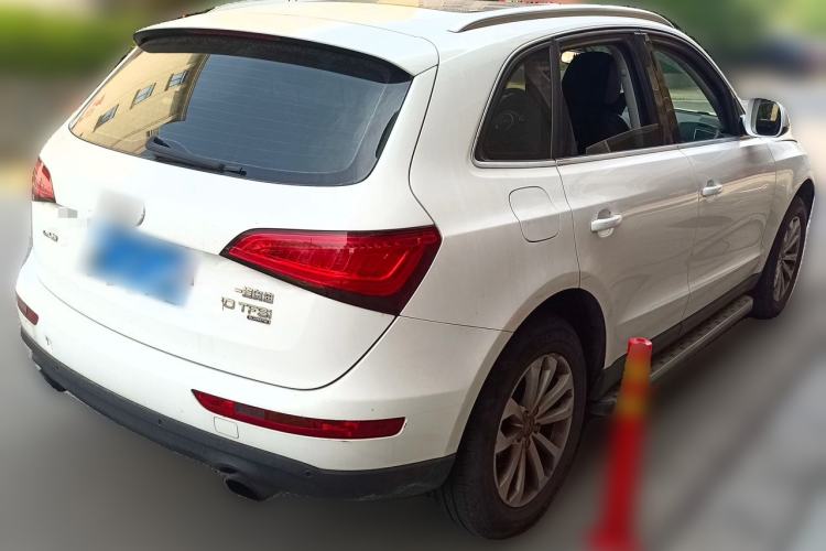 Used Audi Q5 2015 40 TFSI Technology Edition Rear Right 45 Deg
