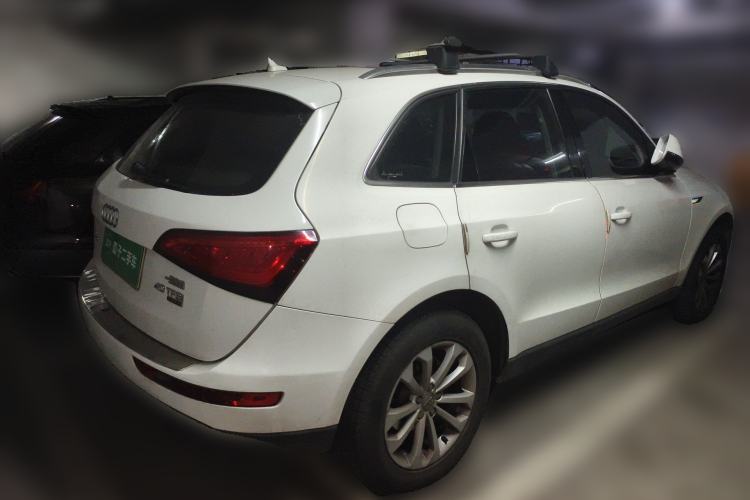 Used Audi Q5 2015 40 TFSI Technology Edition Rear Right 45 Deg