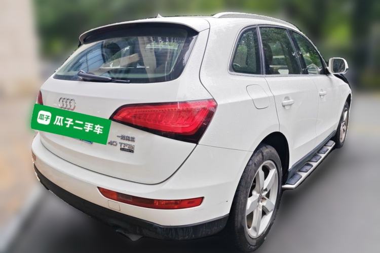 Used Audi Q5 2015 40 TFSI Comfort Model Rear Right 45 Deg