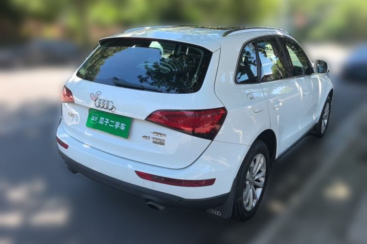 Used Audi Q5 2015 40 TFSI Technology Edition Rear Right 45 Deg