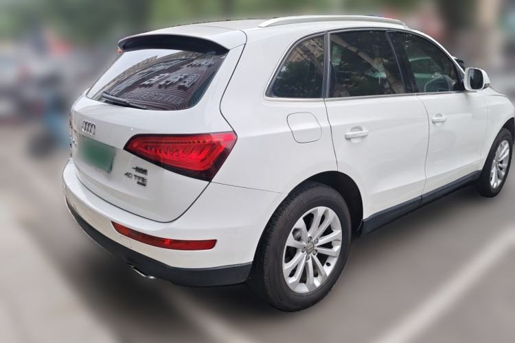 Used Audi Q5 2015 40 TFSI Technology Edition Rear Right 45 Deg