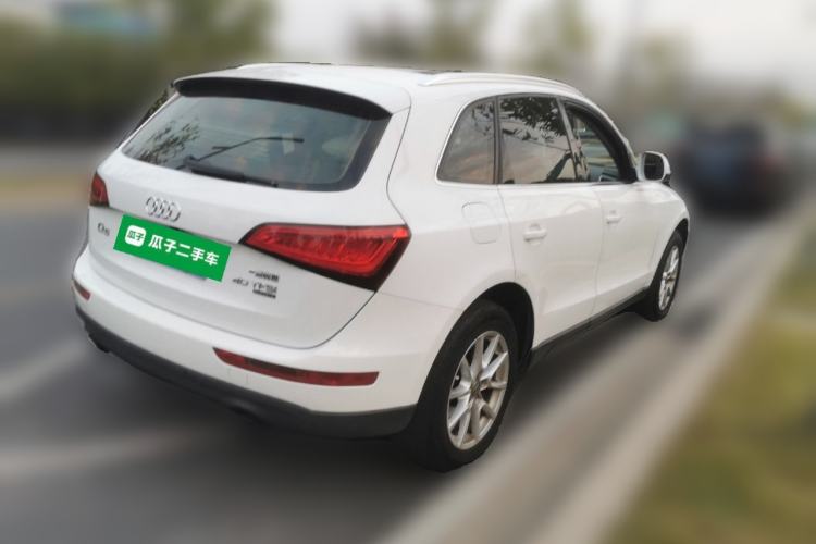 Used Audi Q5 2015 40 TFSI Trendy Edition Rear Right 45 Deg