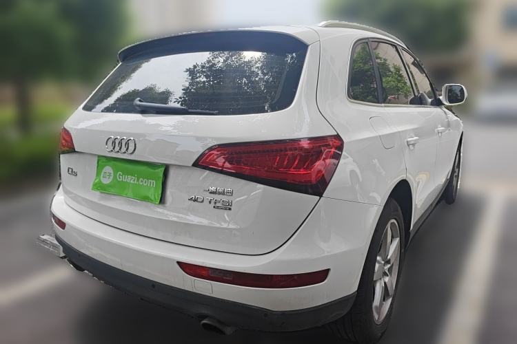 Used Audi Q5 2015 40 TFSI Technology Edition Rear Right 45 Deg