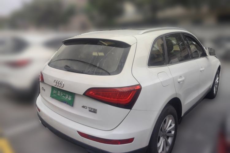 Used Audi Q5 2015 40 TFSI Technology Edition Rear Right 45 Deg