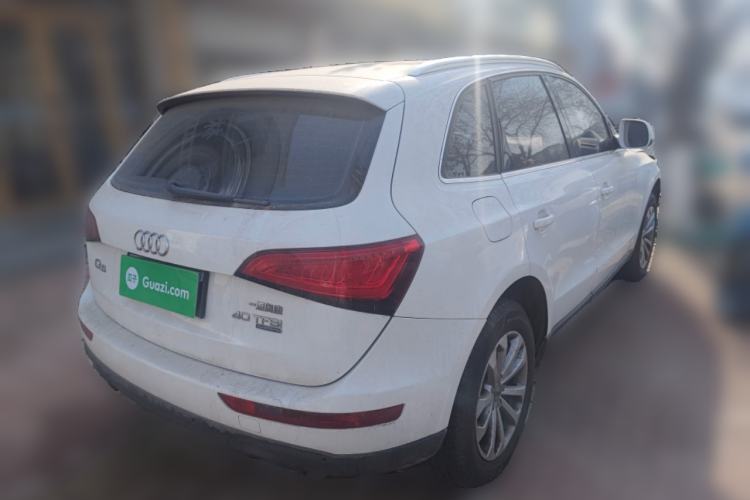 Used Audi Q5 2015 40 TFSI Technology Edition Rear Right 45 Deg