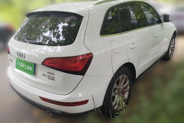 Used Audi Q5 2015 40 TFSI Technology Edition Rear Right 45 Deg