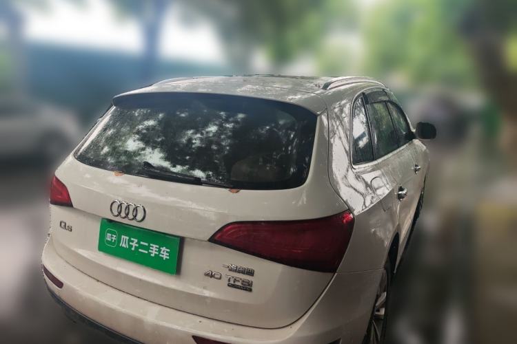 Used Audi Q5 2015 40 TFSI Technology Edition Rear Right 45 Deg