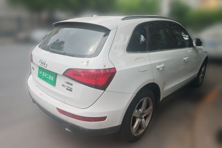 Used Audi Q5 2015 40 TFSI Comfort Model Rear Right 45 Deg