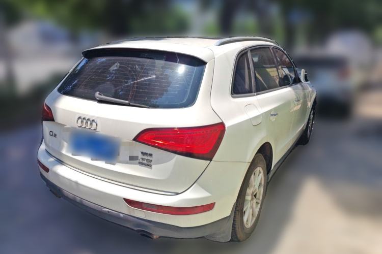 Used Audi Q5 2015 40 TFSI Technology Edition Rear Right 45 Deg