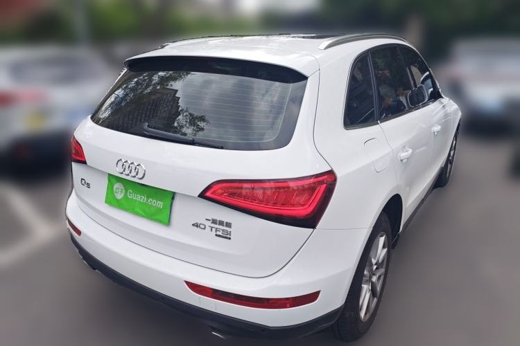 Used Audi Q5 2015 40 TFSI Trendy Edition Rear Right 45 Deg