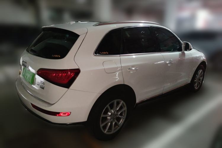Used Audi Q5 2015 40 TFSI Trendy Edition Rear Right 45 Deg