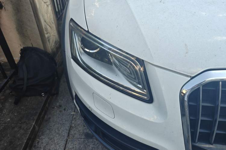 Used Audi Q5 2015 40 TFSI Luxury Model Right Front Headlight