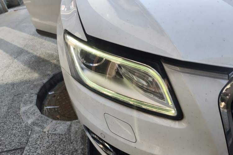 Used Audi Q5 2015 40 TFSI Technology Edition Right Front Headlight