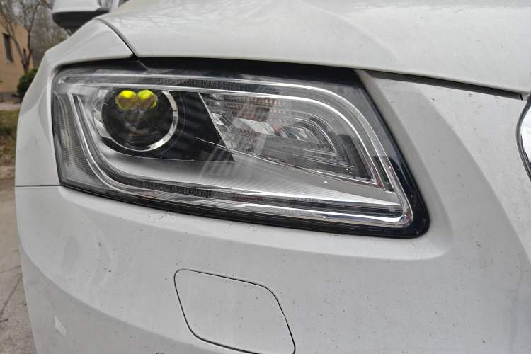 Used Audi Q5 2015 40 TFSI Technology Edition Right Front Headlight